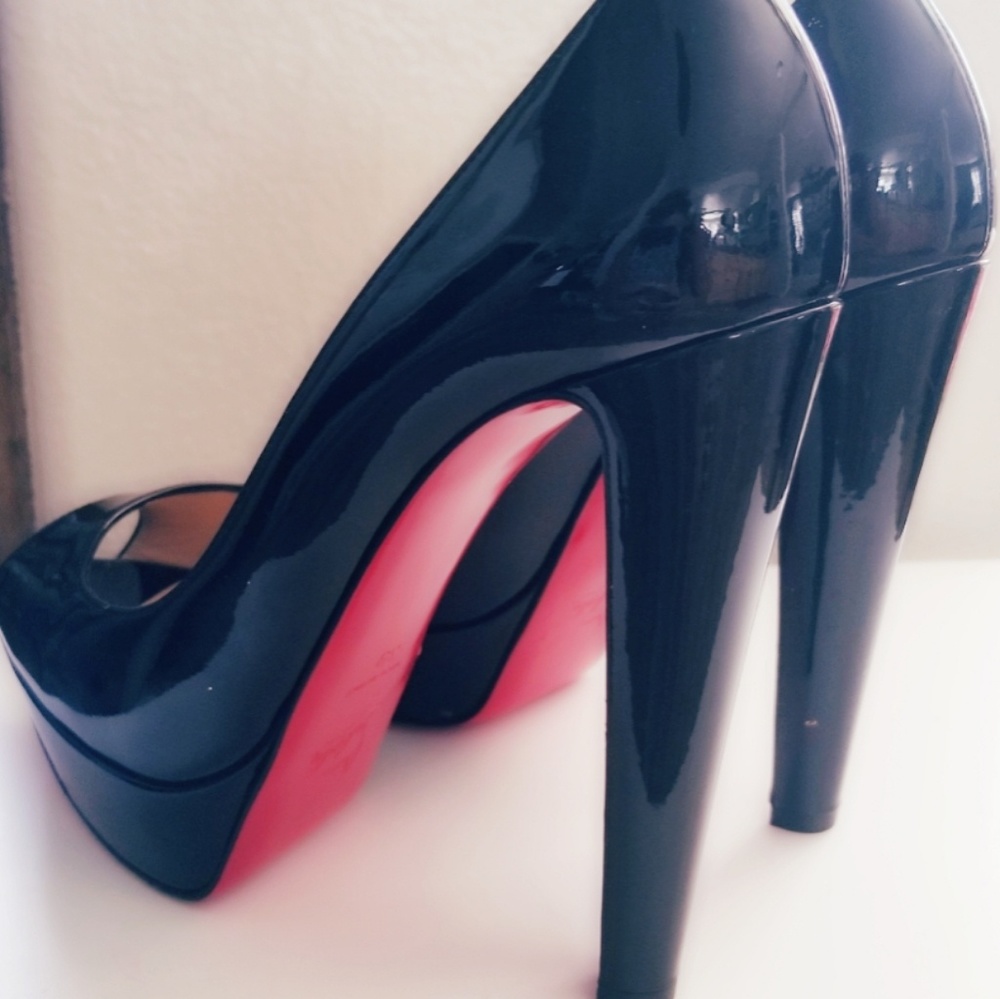Christian Louboutin Patent Leather Red Sole Pump